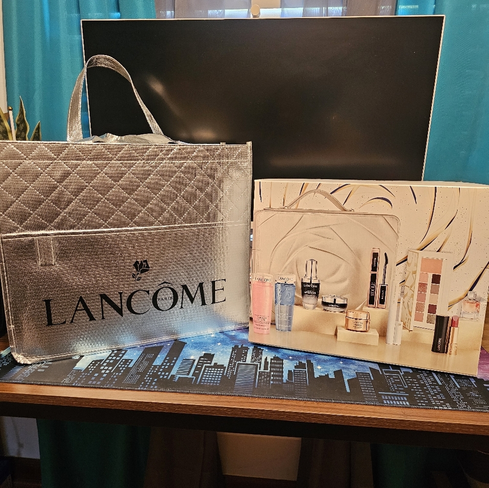Lancome Holiday Set with Tote